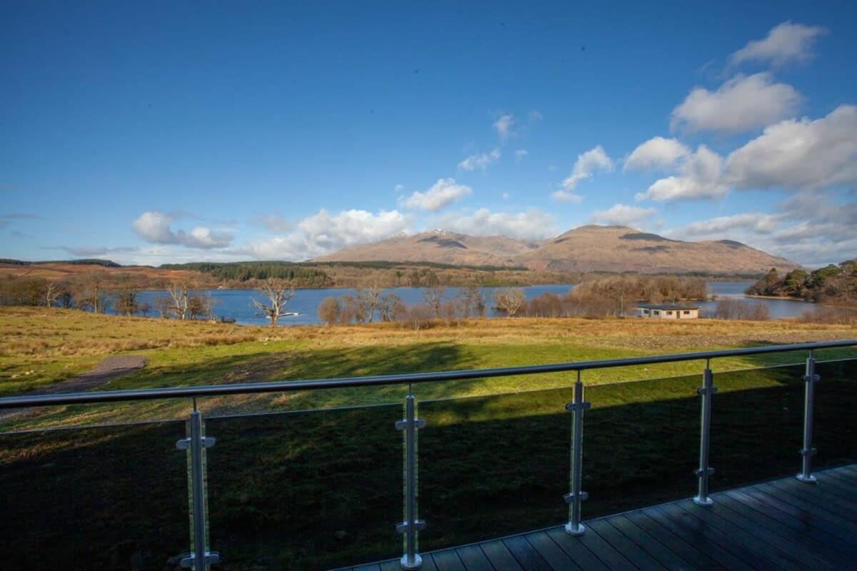 New Build Lodge With Stunning Views Of Loch Awe Hayfield  Luaran gambar