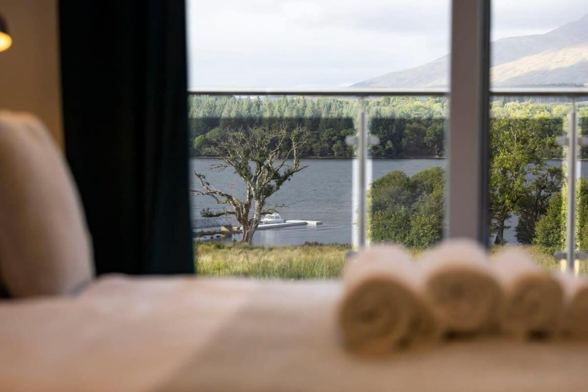 New Build Lodge With Stunning Views Of Loch Awe Hayfield  Luaran gambar