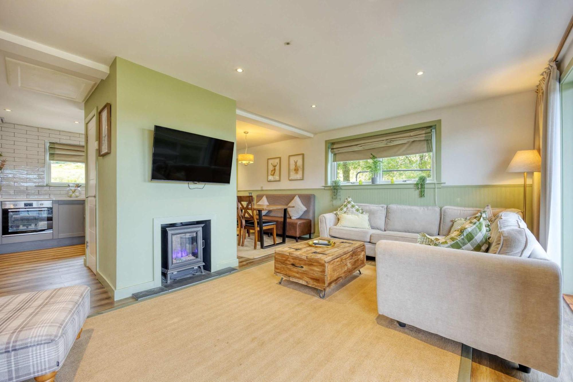 New Build Lodge With Stunning Views Of Loch Awe Hayfield  Luaran gambar
